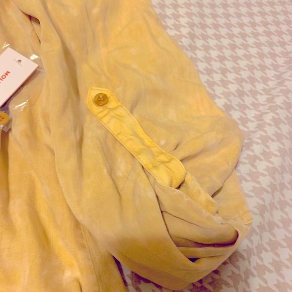 NWT. Molly & Isadora button down yellow shirt. Cuffed sleeves. Soft & comfy. - Picture 5 of 6